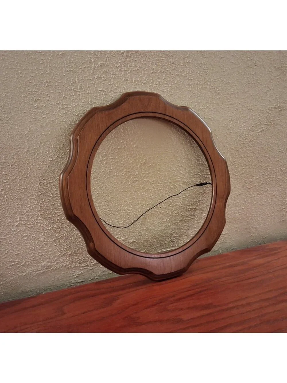 Frame Bards Collector Plate Wood Holds Plates or Art 9” Light Brown Vintage